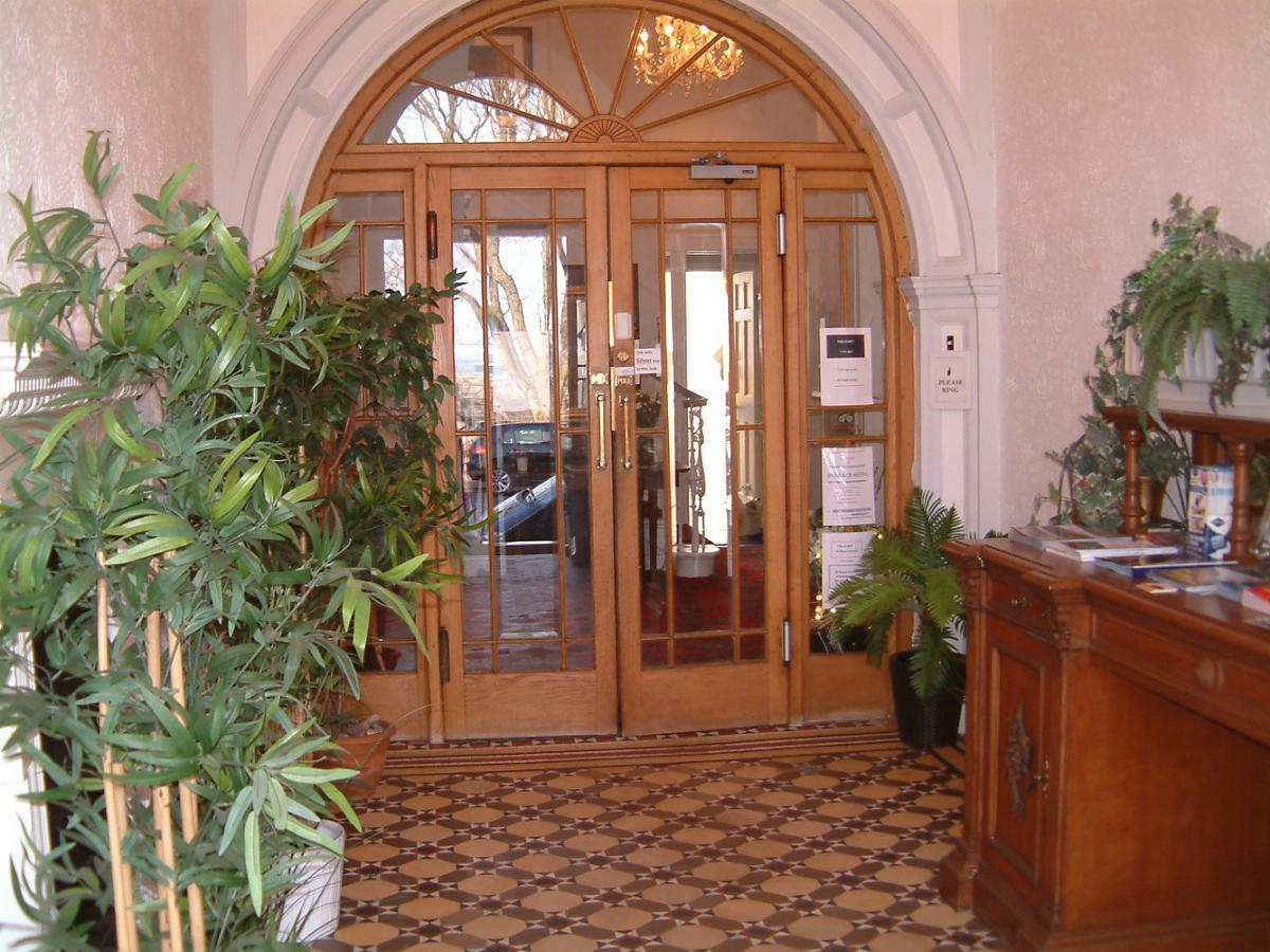 Terrace Hotel — Fotos 1